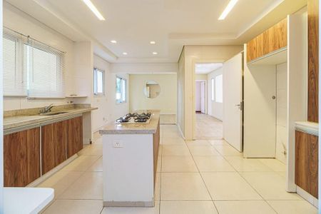 Casa à venda com 526m², 5 quartos e 9 vagas Casa à venda com 526m², 5 quartos e 9 vagasFoto 05