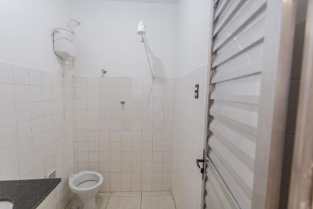 Studio para alugar com 25m², 1 quarto e sem vaga Studio para alugar com 25m², 1 quarto e sem vagaBanheiro Social
