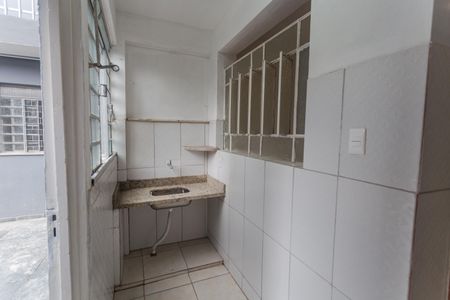 Cozinha de kitnet/studio para alugar com 1 quarto, 25m² em Santa Efigênia, Belo Horizonte