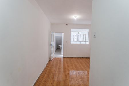 Studio para alugar com 25m², 1 quarto e sem vaga Studio para alugar com 25m², 1 quarto e sem vagaSala/Quarto