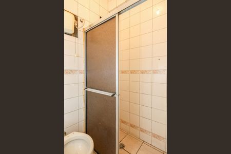 Banheiro de casa para alugar com 1 quarto, 30m² em Parque Pinheiros, Taboão da Serra