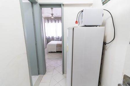 Cozinha de kitnet/studio para alugar com 1 quarto, 25m² em Centro Histórico, Porto Alegre