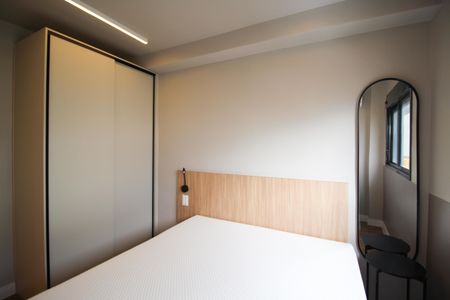 Suíte  de apartamento para alugar com 1 quarto, 26m² em Vila Olímpia, São Paulo