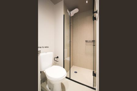 Apartamento para alugar com 26m², 1 quarto e sem vaga Apartamento para alugar com 26m², 1 quarto e sem vagaBanheiro