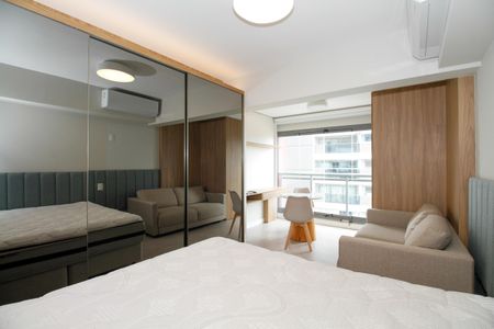 Studio para alugar com 35m², 1 quarto e 1 vaga Studio para alugar com 35m², 1 quarto e 1 vagaStudio