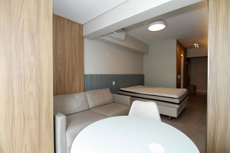 Studio para alugar com 35m², 1 quarto e 1 vaga Studio para alugar com 35m², 1 quarto e 1 vagaStudio
