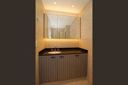 Studio para alugar com 35m², 1 quarto e 1 vaga Studio para alugar com 35m², 1 quarto e 1 vagaBanheiro