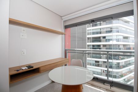 Studio para alugar com 35m², 1 quarto e 1 vaga Studio para alugar com 35m², 1 quarto e 1 vagaStudio