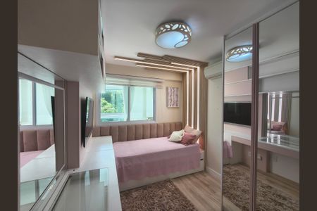 Apartamento para alugar com 244m², 3 quartos e 3 vagas