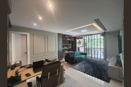 Apartamento para alugar com 244m², 3 quartos e 3 vagas