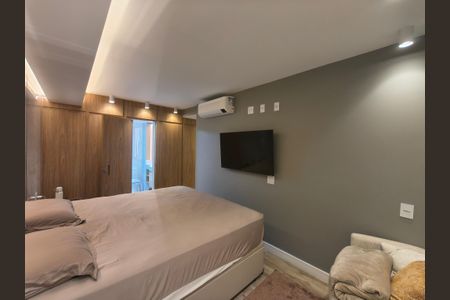 Apartamento para alugar com 244m², 3 quartos e 3 vagas