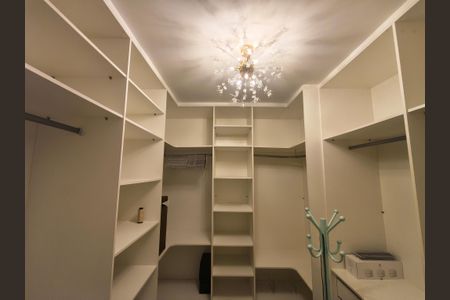 Apartamento para alugar com 244m², 3 quartos e 3 vagas