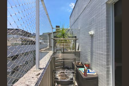 Apartamento para alugar com 244m², 3 quartos e 3 vagas