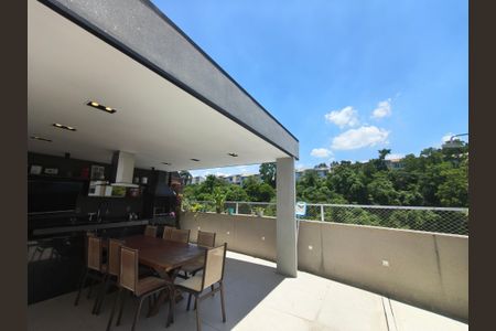 Apartamento para alugar com 244m², 3 quartos e 3 vagas