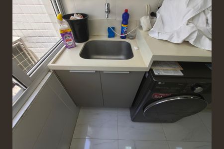 Apartamento para alugar com 244m², 3 quartos e 3 vagas