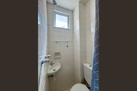 Apartamento para alugar com 65m², 2 quartos e sem vagaÁrea de serviço - suíte - banheiro