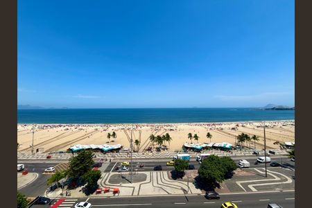 Apartamento para alugar com 65m², 2 quartos e sem vagaSala - vista para a praia