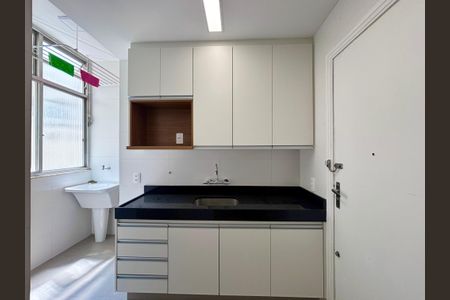 Apartamento para alugar com 65m², 2 quartos e sem vagaCozinha 