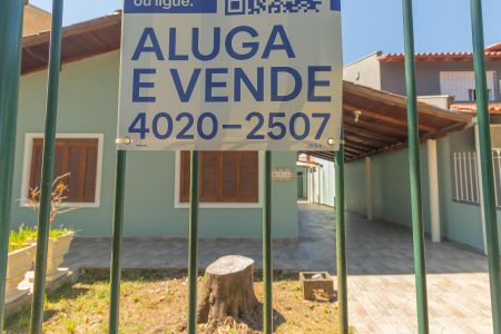Casa à venda com 144m², 3 quartos e 4 vagas Casa à venda com 144m², 3 quartos e 4 vagasCódigo