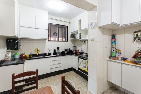 Casa à venda com 200m², 3 quartos e 2 vagasCozinha