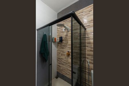 Casa à venda com 200m², 3 quartos e 2 vagasBanheiro