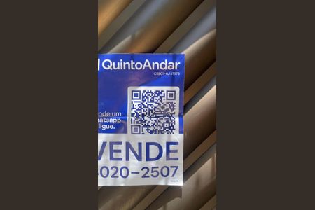 Casa à venda com 200m², 3 quartos e 2 vagas Casa à venda com 200m², 3 quartos e 2 vagasPlaquinha