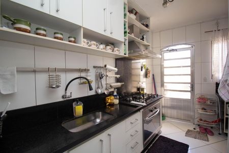 Casa para alugar com 400m², 4 quartos e 6 vagasCozinha