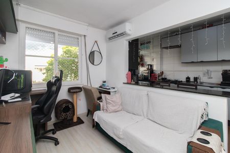 Sala de apartamento à venda com 2 quartos, 49m² em Cristal, Porto Alegre