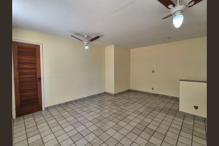 Apartamento à venda com 83m², 3 quartos e 1 vaga Apartamento à venda com 83m², 3 quartos e 1 vagaÁrea comum