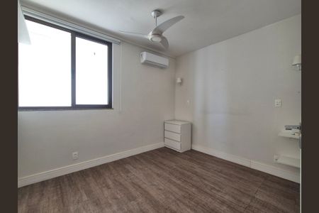 Apartamento à venda com 83m², 3 quartos e 1 vaga Apartamento à venda com 83m², 3 quartos e 1 vagaQuarto