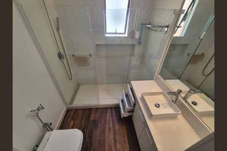 Apartamento à venda com 83m², 3 quartos e 1 vaga Apartamento à venda com 83m², 3 quartos e 1 vagaBanheiro suite