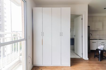 Apartamento à venda com 27m², 1 quarto e sem vaga Apartamento à venda com 27m², 1 quarto e sem vagaStudio - Quarto e Cozinha