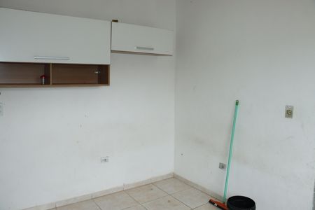 Casa para alugar com 1 quarto, 16m² em Jardim Dom Jose, Embu das Artes