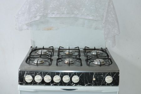 Casa para alugar com 1 quarto, 16m² em Jardim Dom Jose, Embu das Artes