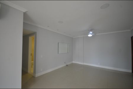 Apartamento para alugar com 140m², 3 quartos e 2 vagasSala