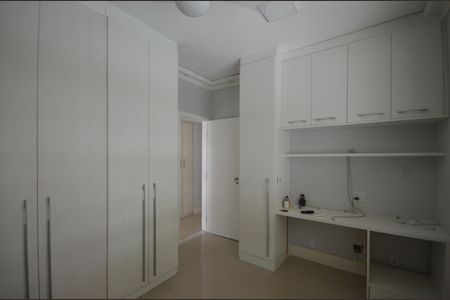 Apartamento para alugar com 140m², 3 quartos e 2 vagasQuarto 2
