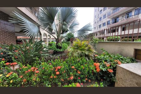 Apartamento para alugar com 140m², 3 quartos e 2 vagasÁrea comum-jardim