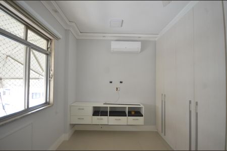 Apartamento para alugar com 140m², 3 quartos e 2 vagasQuarto 2