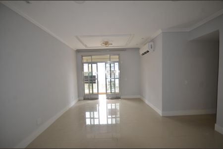 Sala de apartamento para alugar com 3 quartos, 140m² em Vila Valqueire, Rio de Janeiro