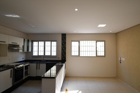 Cozinha de casa para alugar com 3 quartos, 130m² em Cidade Universitária, Campinas