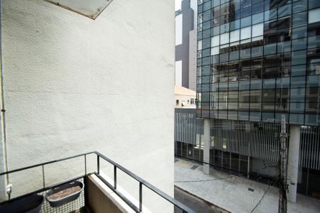 varanda sala de apartamento para alugar com 2 quartos, 120m² em Pinheiros, São Paulo