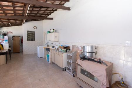 Casa à venda com 396m², 3 quartos e 2 vagasÁrea de Serviço