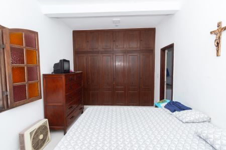 Casa à venda com 396m², 3 quartos e 2 vagasSuíte