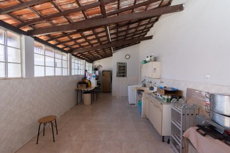 Casa à venda com 396m², 3 quartos e 2 vagasÁrea de Serviço