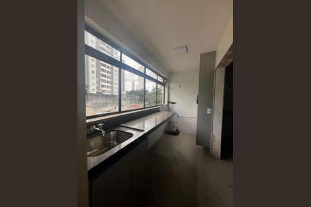 Apartamento à venda com 3 quartos, 189m² em Vila Regente Feijó, São Paulo