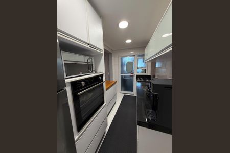 Apartamento à venda com 106m², 3 quartos e 2 vagasCozinha