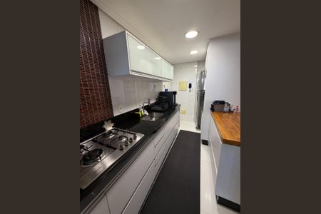 Apartamento à venda com 106m², 3 quartos e 2 vagasCozinha