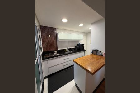 Apartamento à venda com 106m², 3 quartos e 2 vagasCozinha