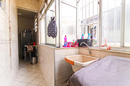 Apartamento à venda com 85m², 2 quartos e 1 vaga Apartamento à venda com 85m², 2 quartos e 1 vagaÁrea de Serviço