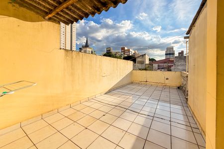 Casa para alugar com 200m², 3 quartos e 3 vagas2 Piso